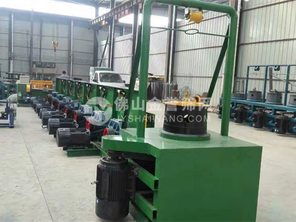 裝飾網(wǎng)線(xiàn)材生產(chǎn)設(shè)備